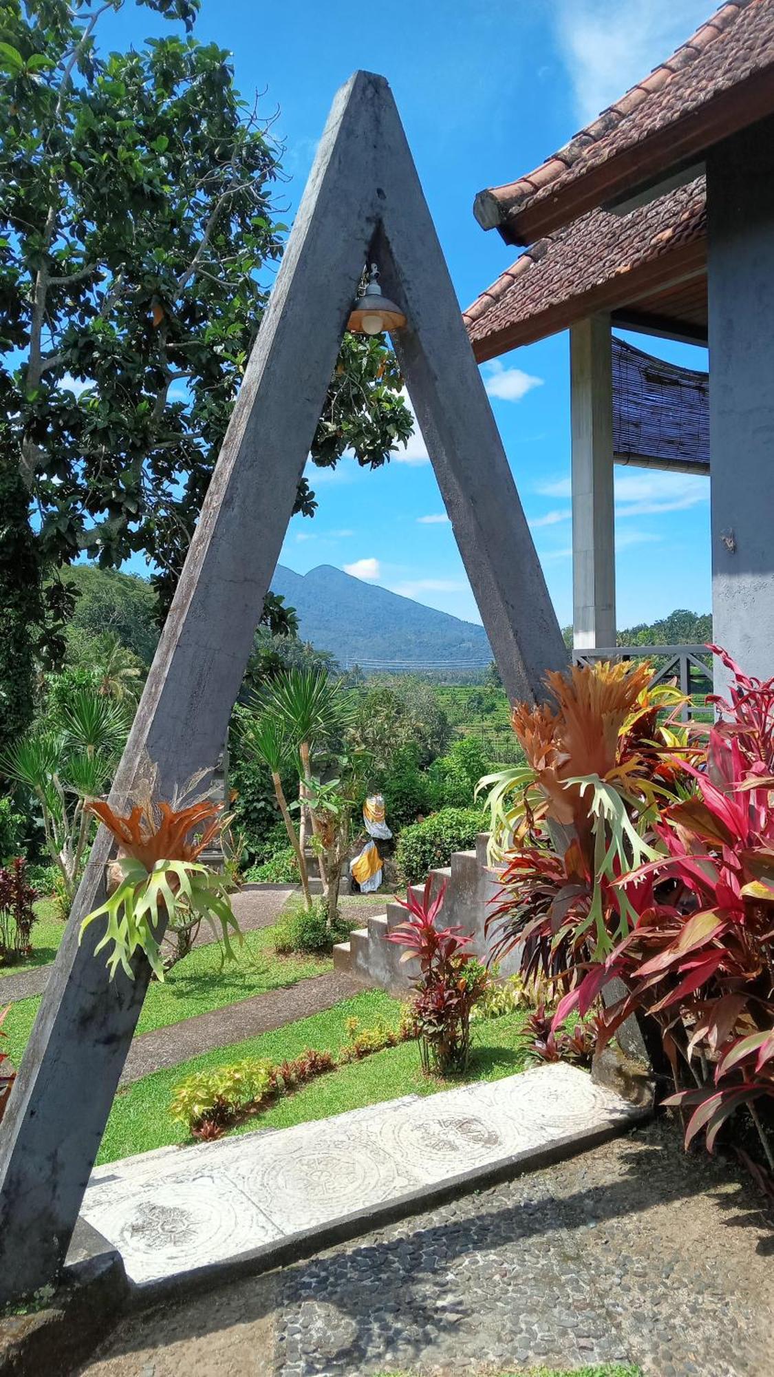 Alamku Bungalow Karangasem  Luaran gambar